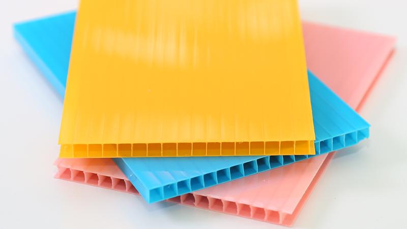 PC板材、FRP采光板、亞克力、PVC等的優(yōu)劣勢(shì)分析